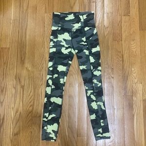 Size 2 Lulu Lemon Crop Camo Leggings with side pockets